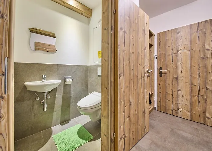 Intown * ザールバッハ・ヒンターグレム