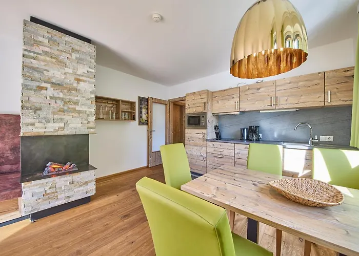 アパート Intown ザールバッハ・ヒンターグレム