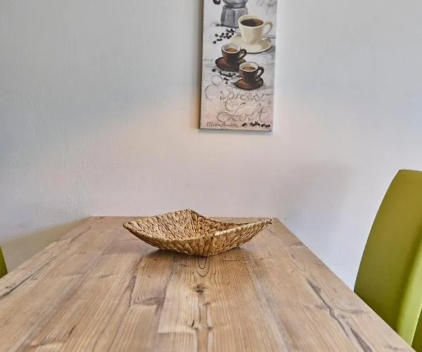 アパート Intown ザールバッハ・ヒンターグレム