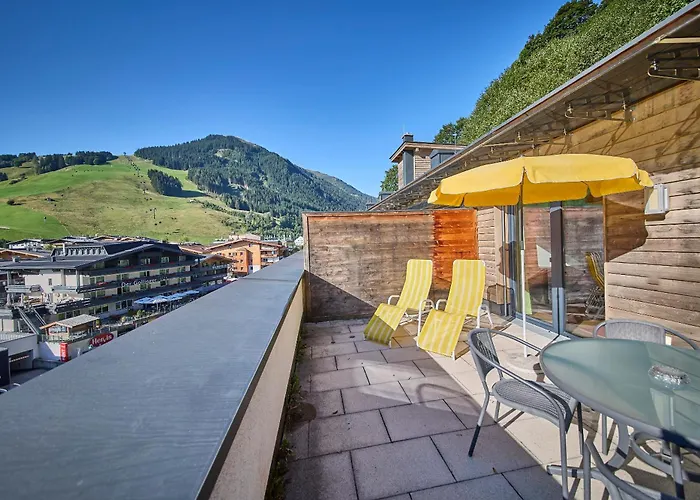 Intown * ザールバッハ・ヒンターグレム